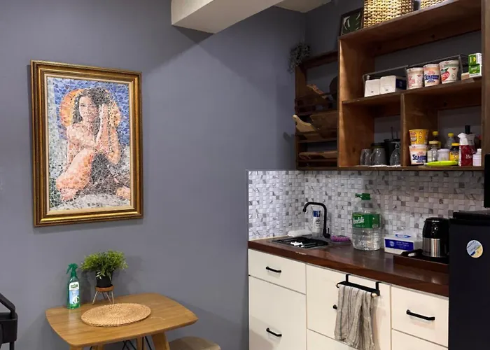 Affordable Cozy Near Naia With Fast Wifi And Netflix Manila
